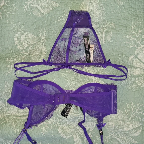 Victoria's Secret Purple Lace Bra and Panty Set - Picture 2 of 3